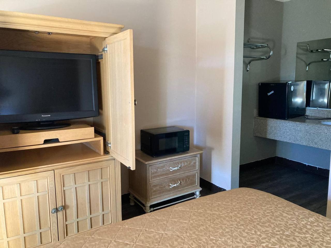 Tree Inn & Suites Albuquerque Zewnętrze zdjęcie